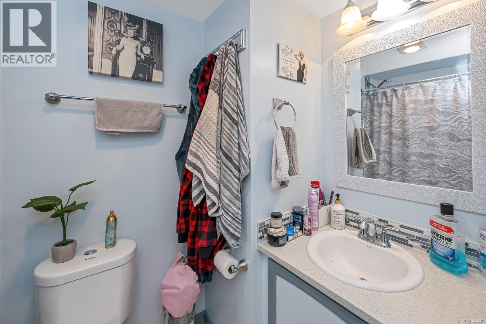 206 1223 Johnson Street, Victoria