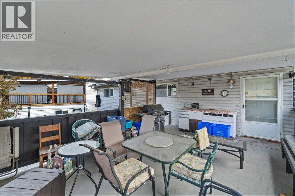  341 2 Street Southeast, Salmon Arm