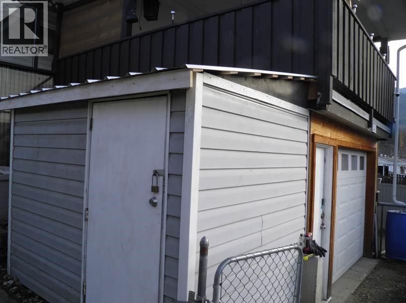  341 2 Street Southeast, Salmon Arm