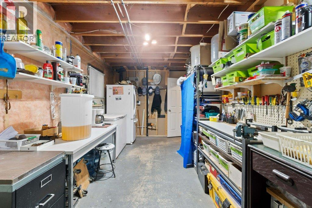 341 2 Street SE - 34
