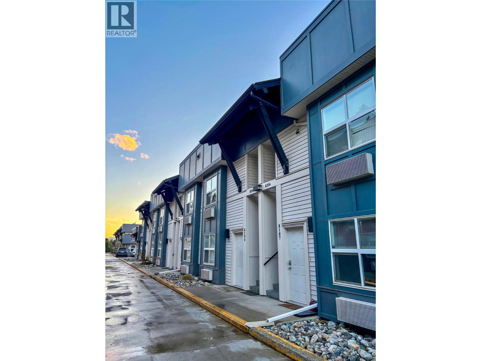 #106-1475 Glenmore Road North, Kelowna
