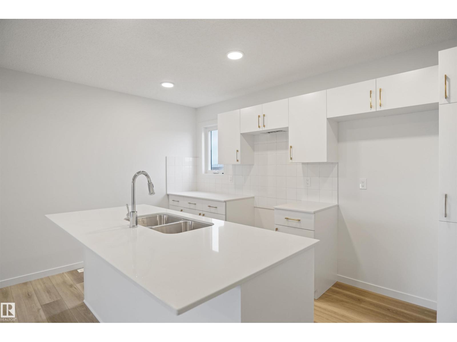 22 ELIZABETH GD, Spruce Grove