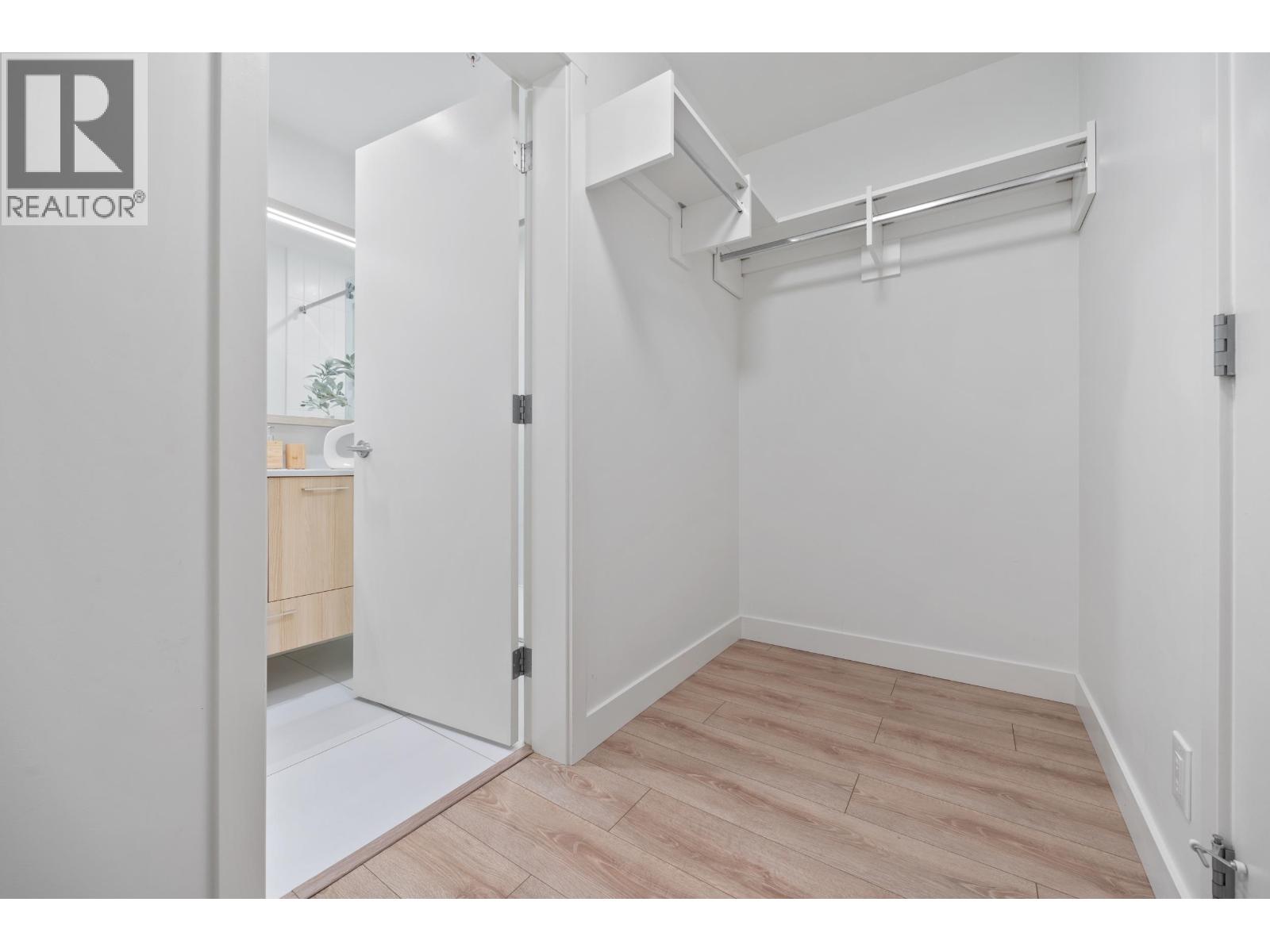 222 735 ANSKAR COURT, Coquitlam