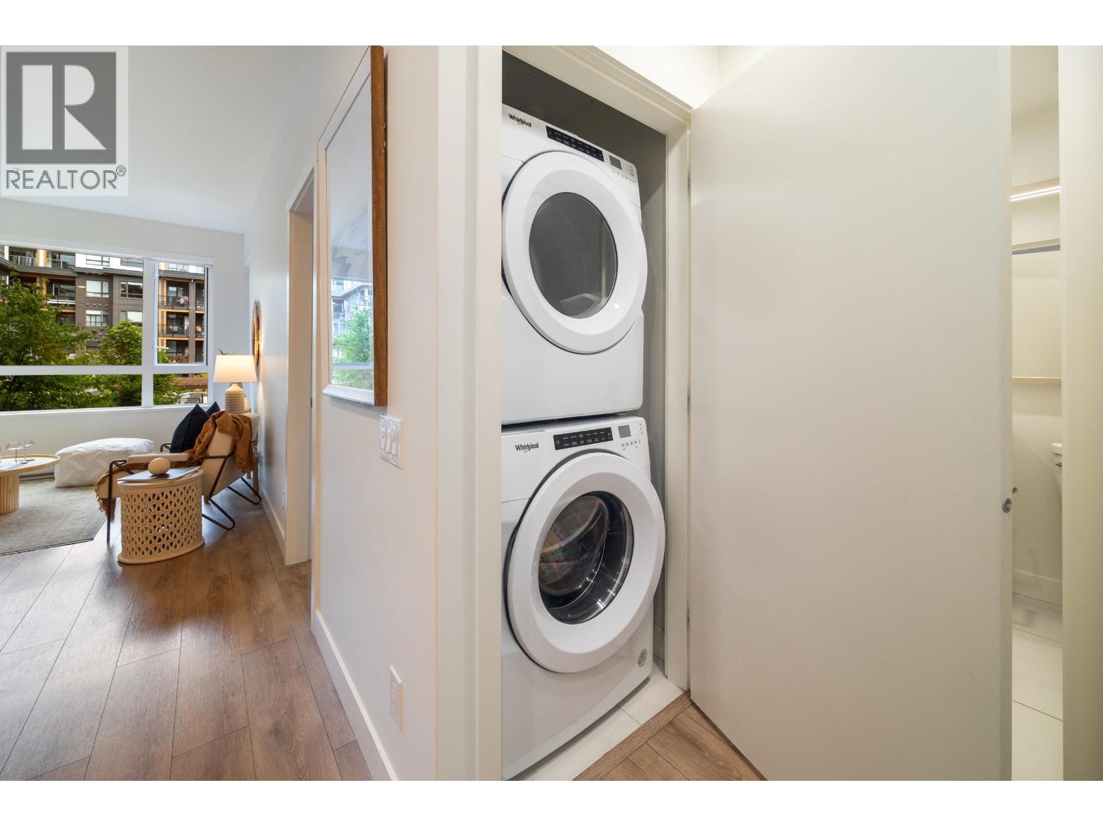 222 735 ANSKAR COURT, Coquitlam