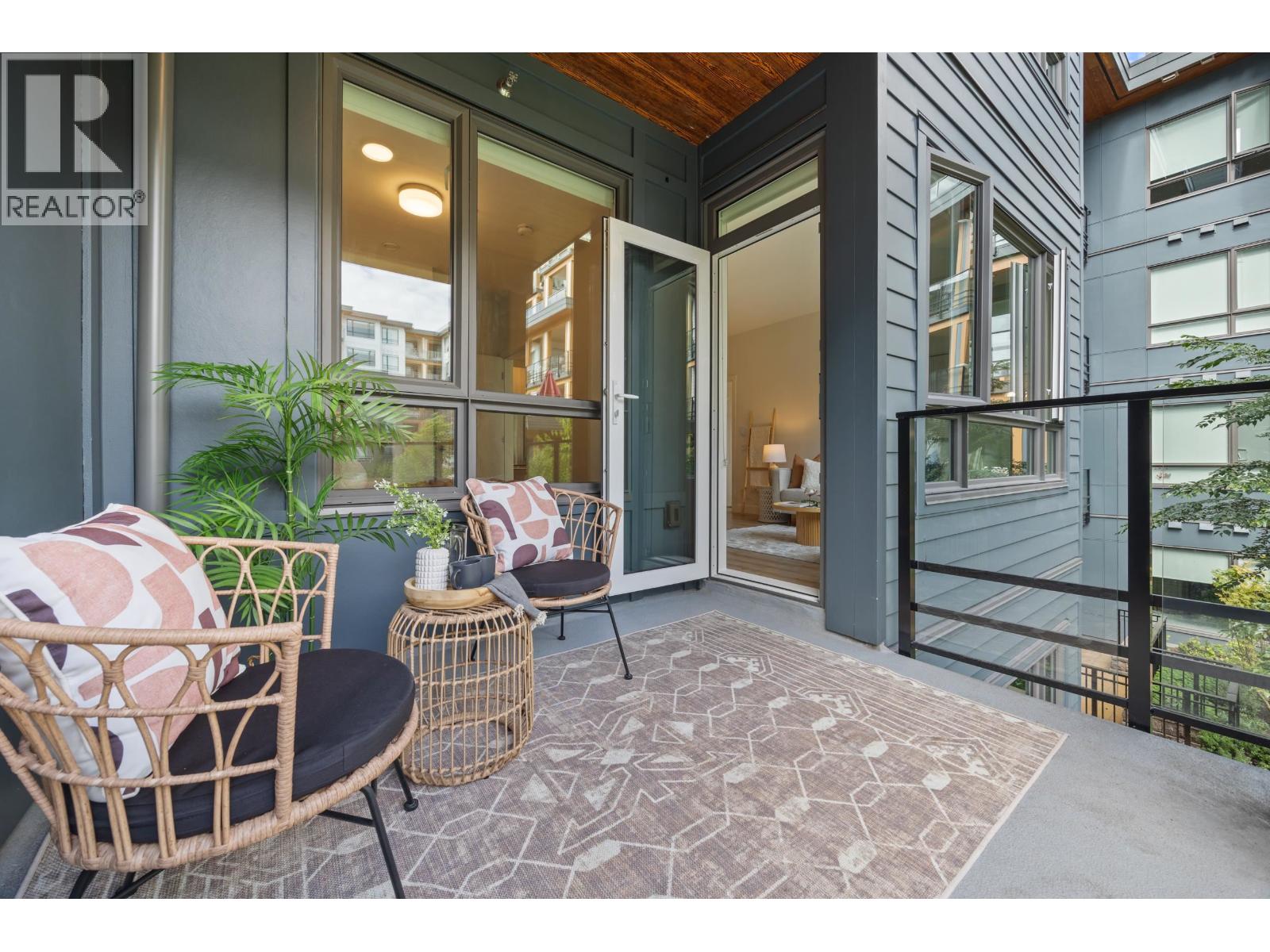 222 735 ANSKAR COURT, Coquitlam