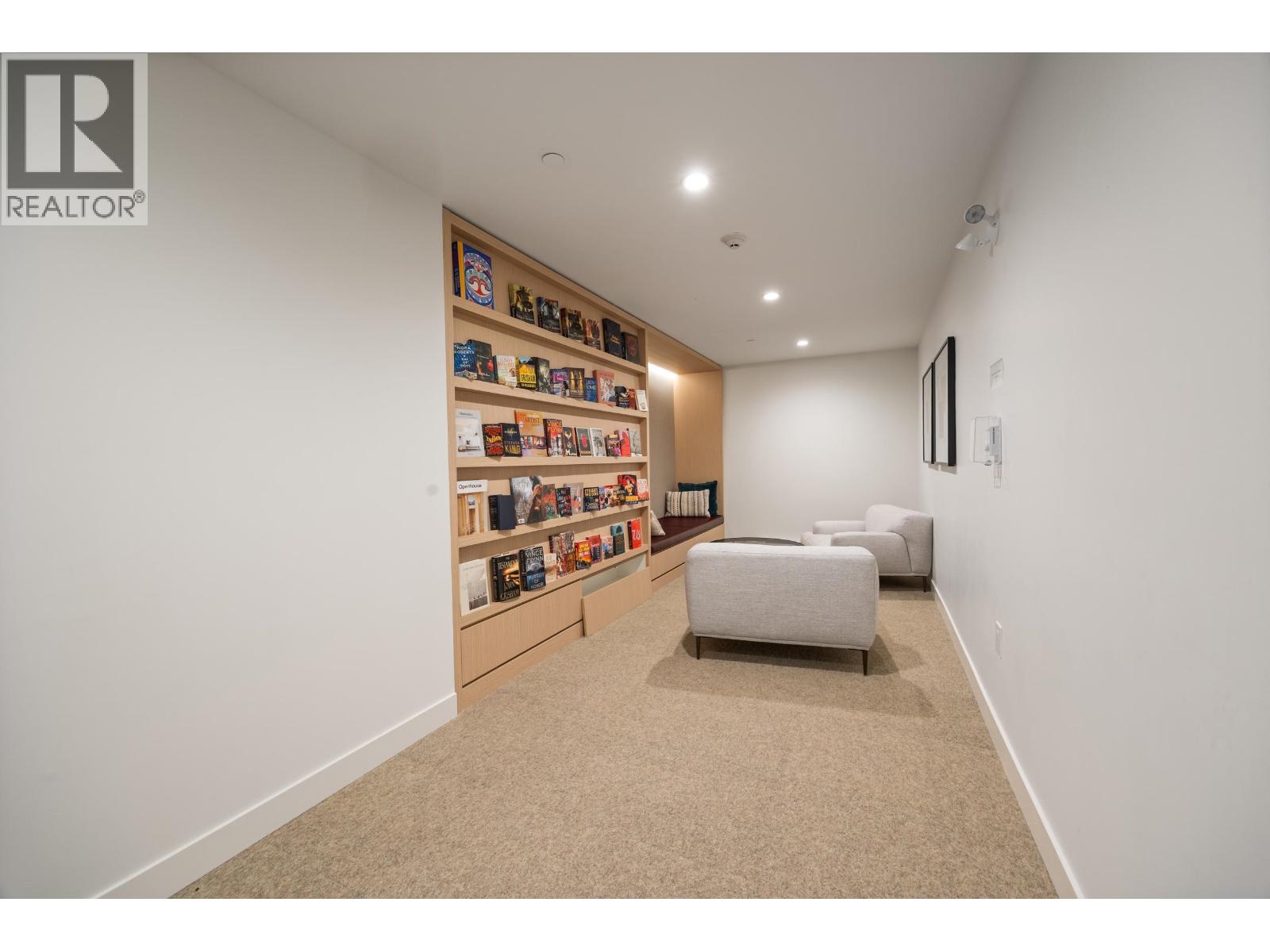 222 735 ANSKAR COURT, Coquitlam