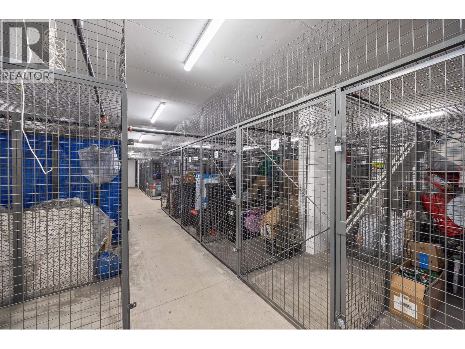 222 735 ANSKAR COURT, Coquitlam