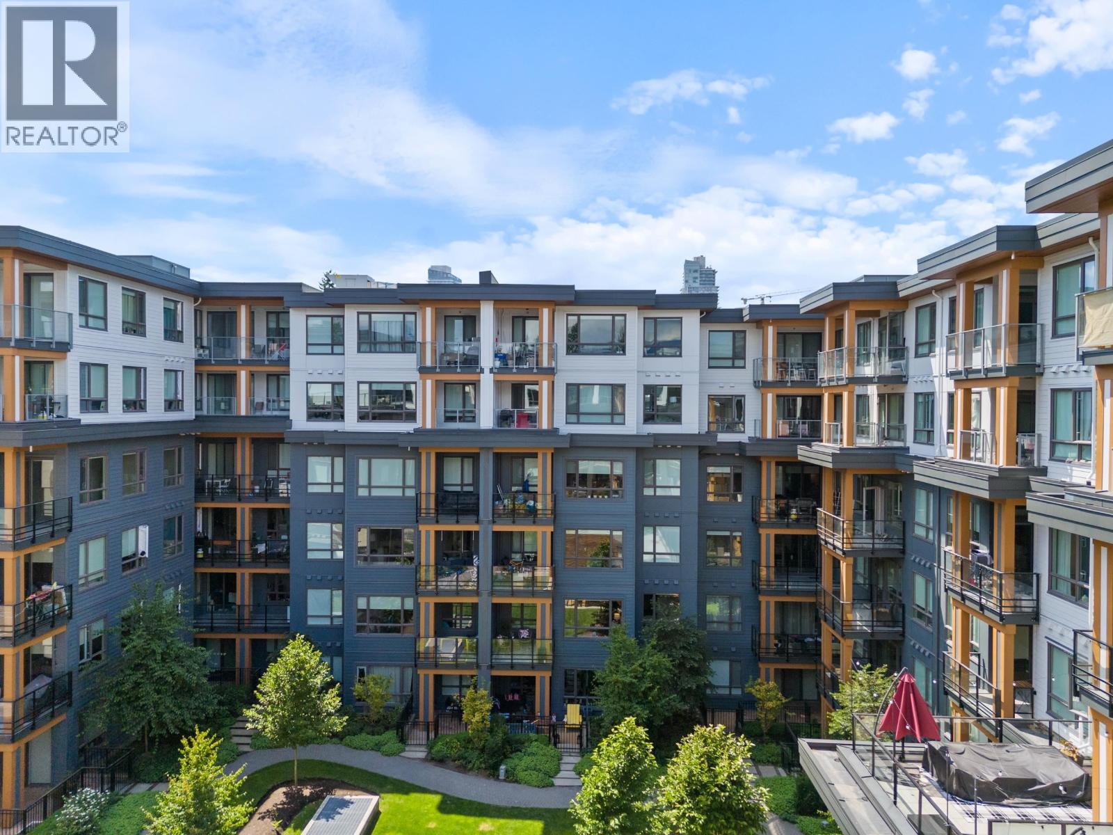 222 735 ANSKAR COURT, Coquitlam