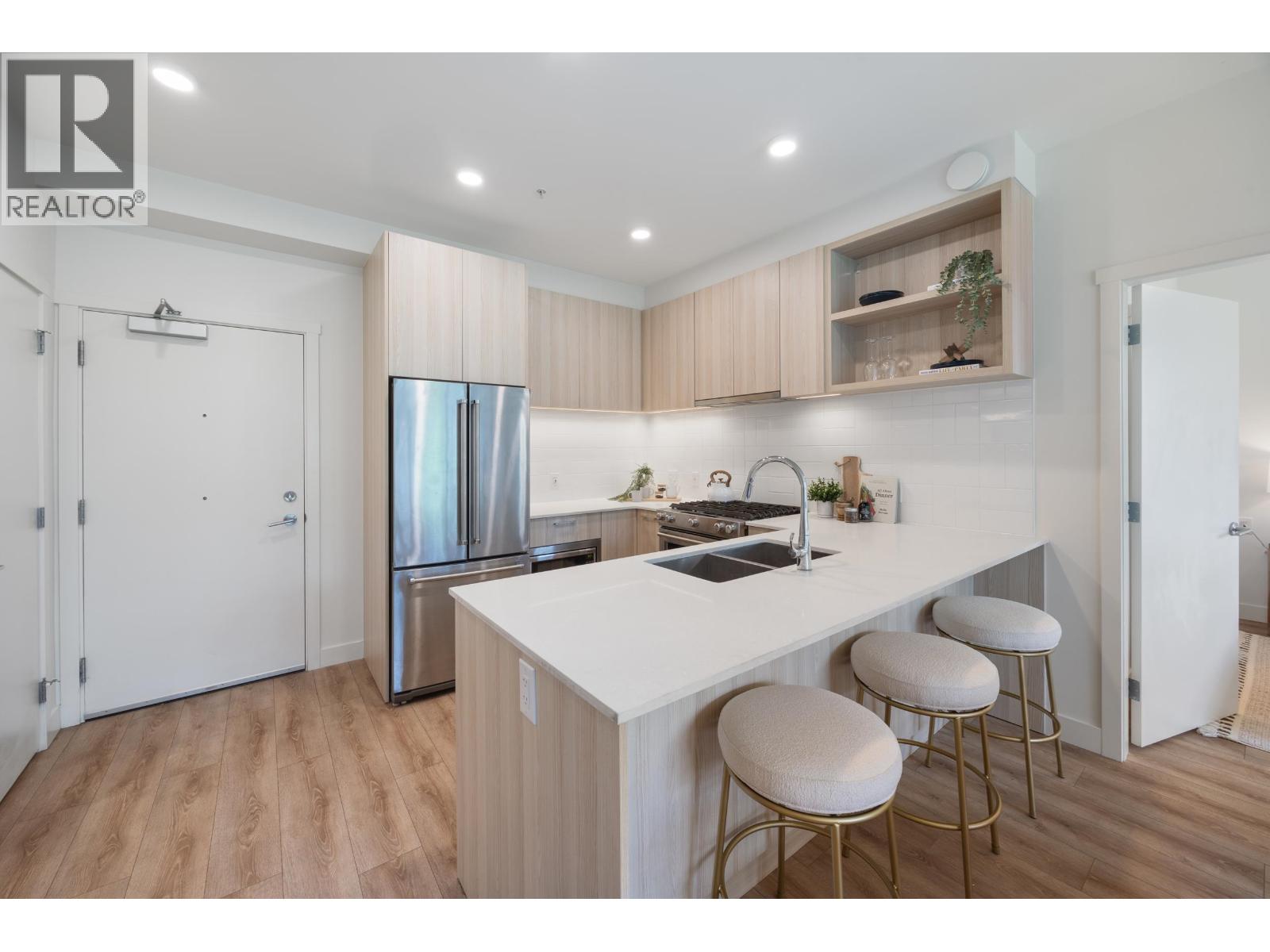 222 735 ANSKAR COURT, Coquitlam