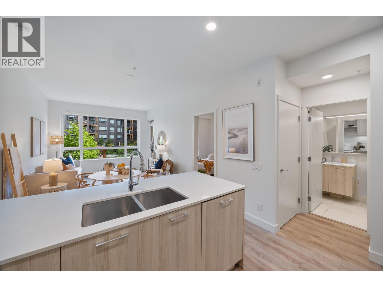 222 735 ANSKAR COURT, Coquitlam