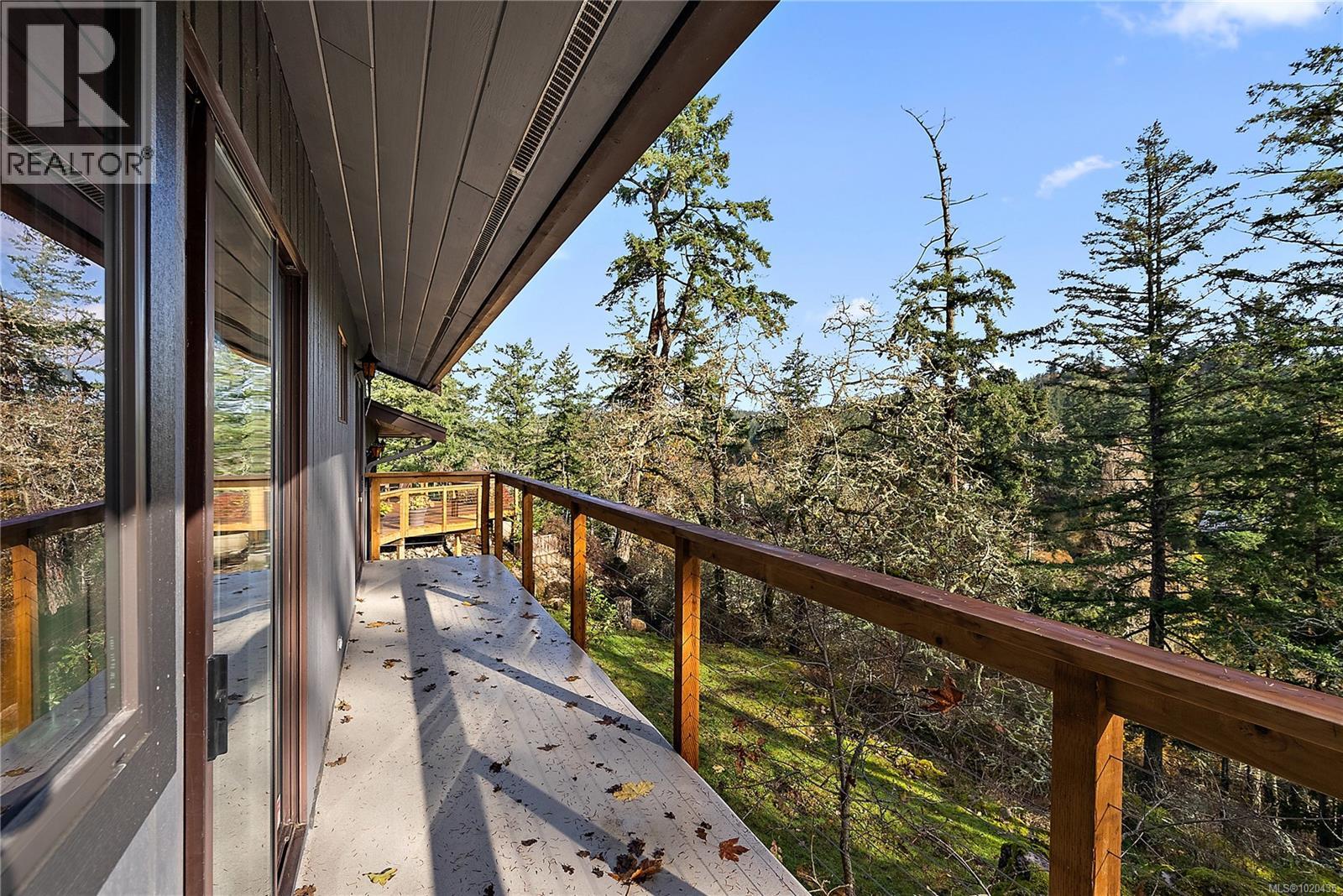 235 Hartland Ave, Saanich