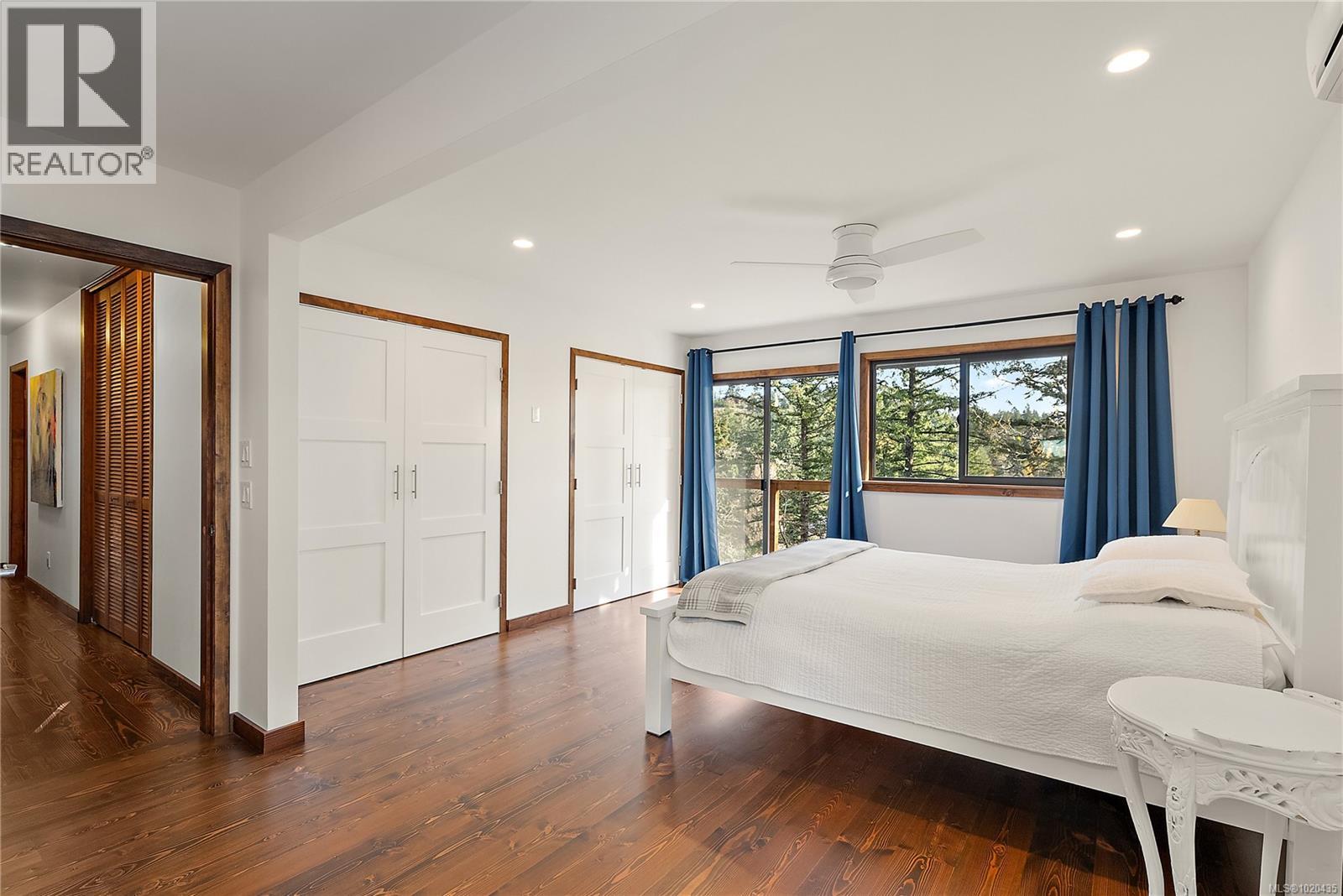 235 Hartland Ave, Saanich