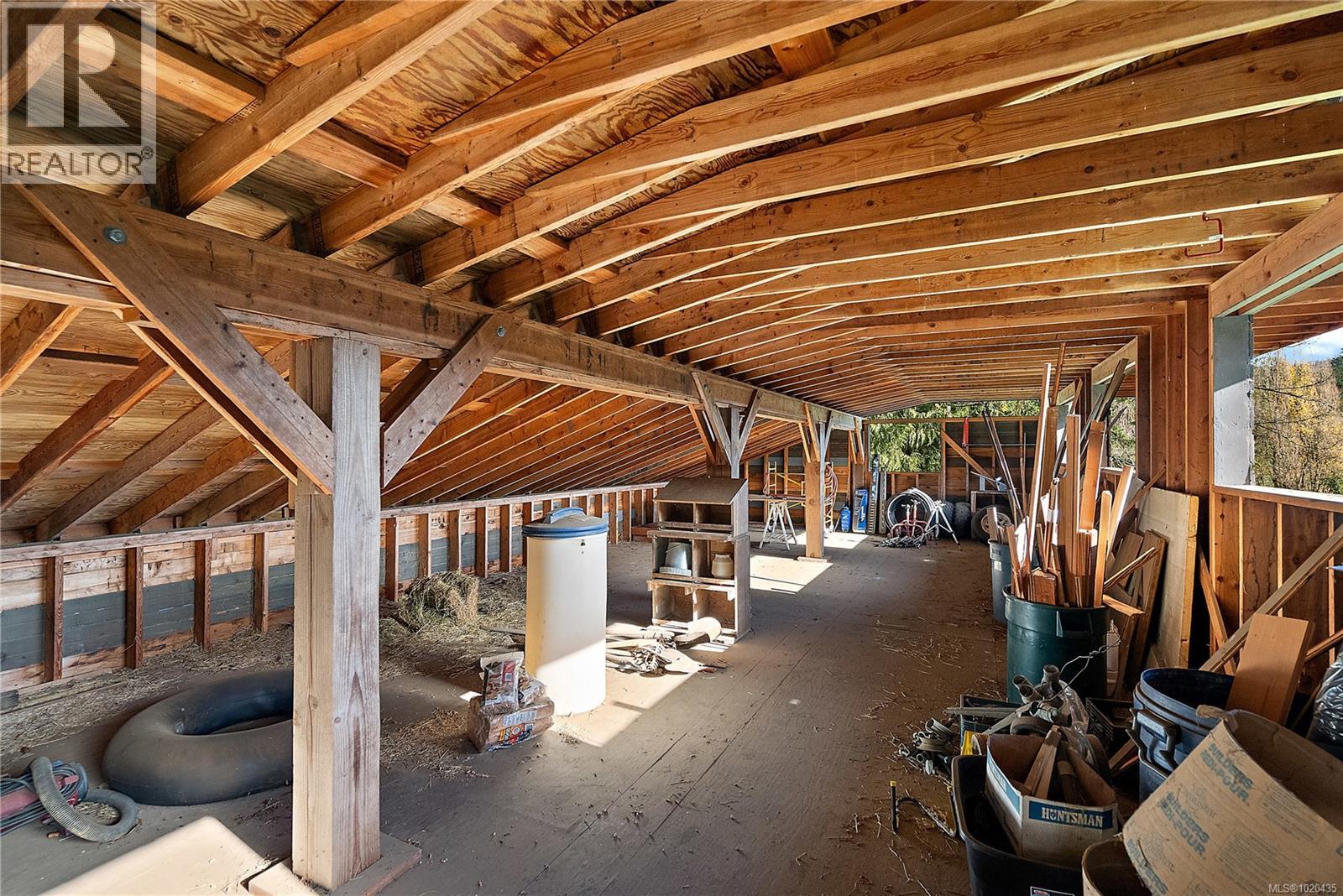 235 Hartland Ave, Saanich