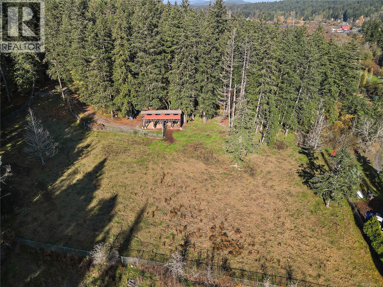 235 Hartland Ave, Saanich