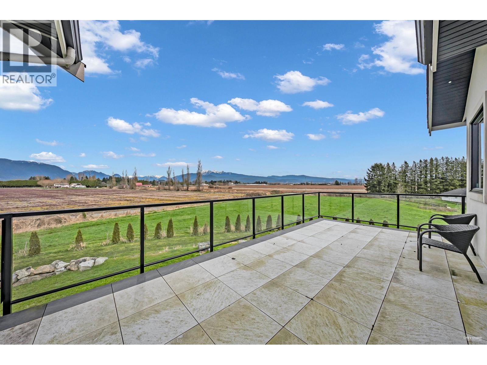 18782 OLD DEWDNEY TRUNK ROAD, Pitt Meadows