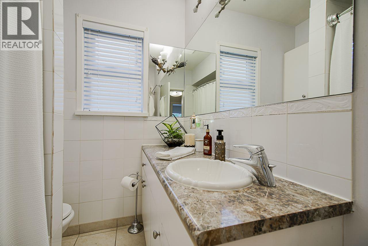 7774 BERKLEY STREET, Burnaby