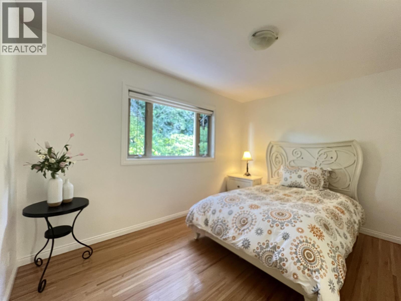 3791 SOUTHRIDGE AVENUE, West Vancouver