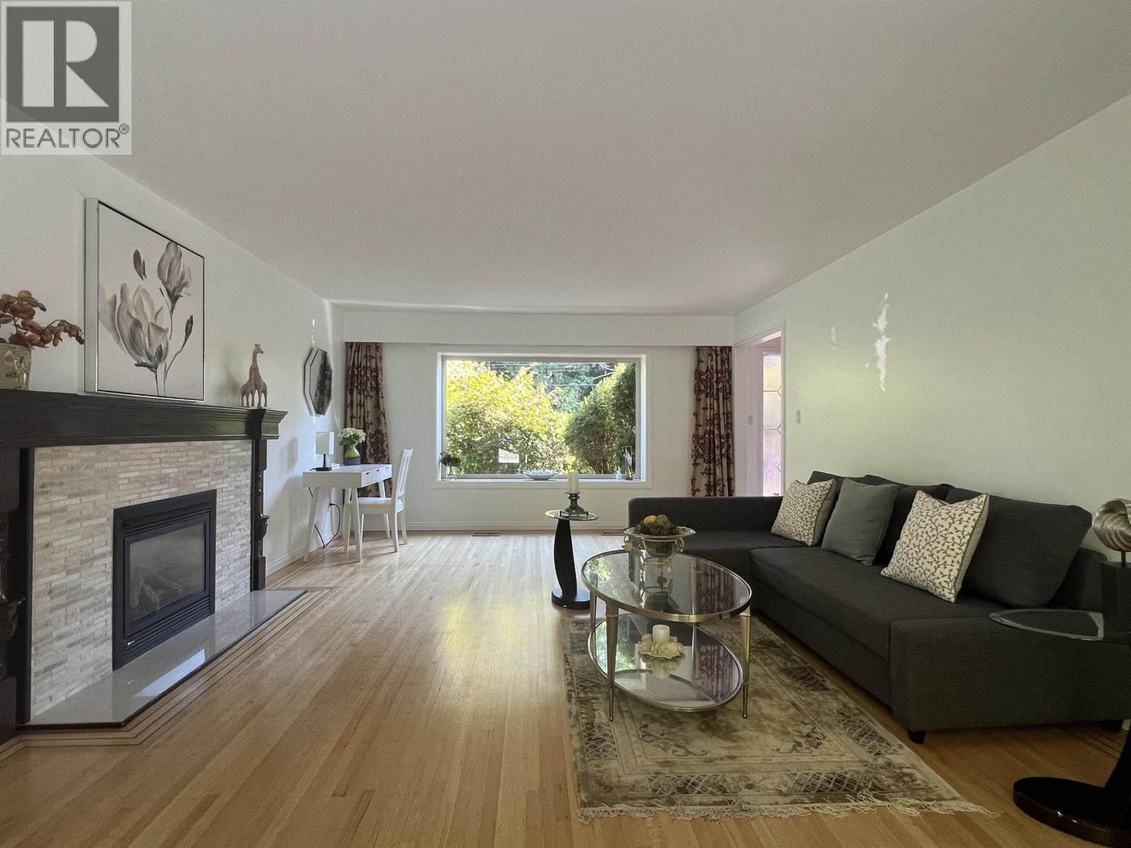 3791 SOUTHRIDGE AVENUE, West Vancouver