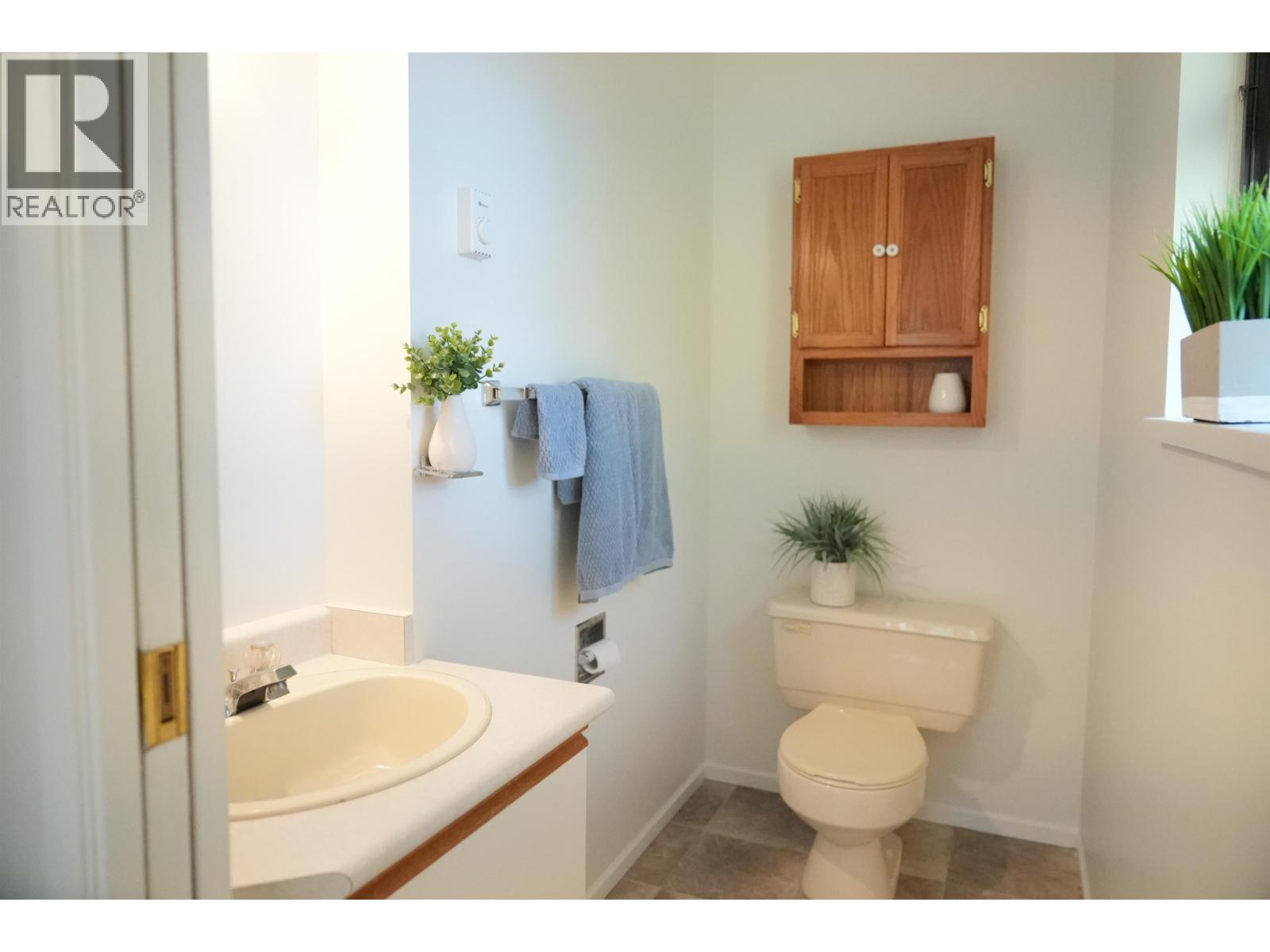 37150 SCHOONER WAY, Pender Island