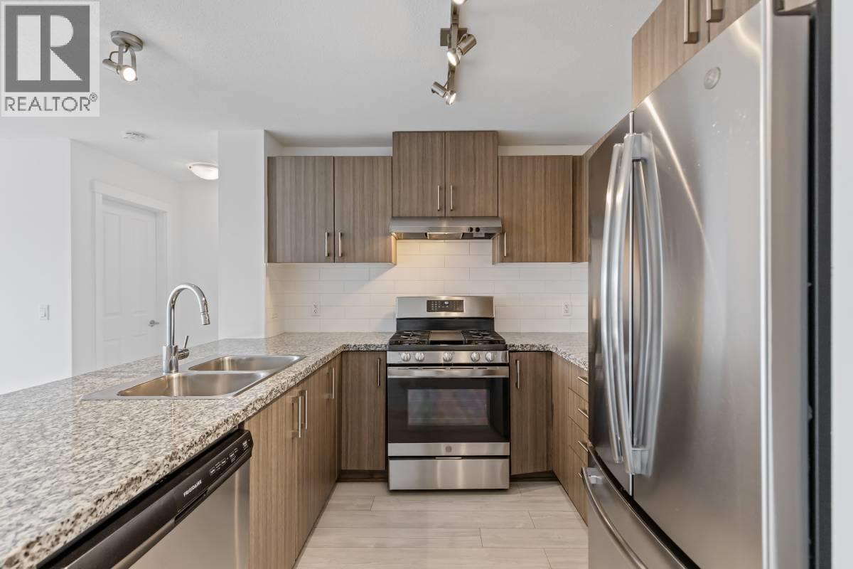 305 3156 DAYANEE SPRINGS BLVD, Coquitlam