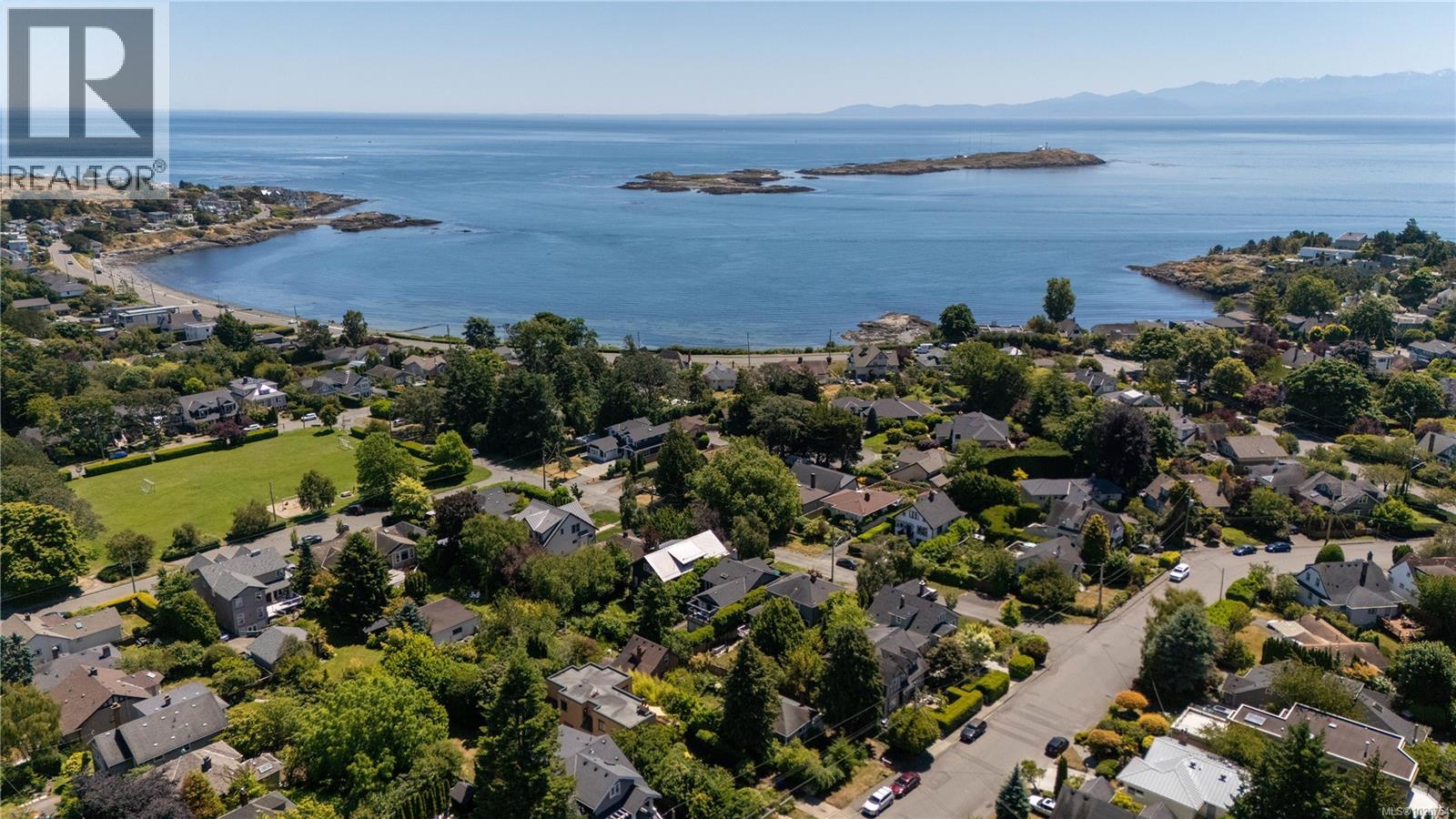  517 Victoria Avenue, Oak Bay