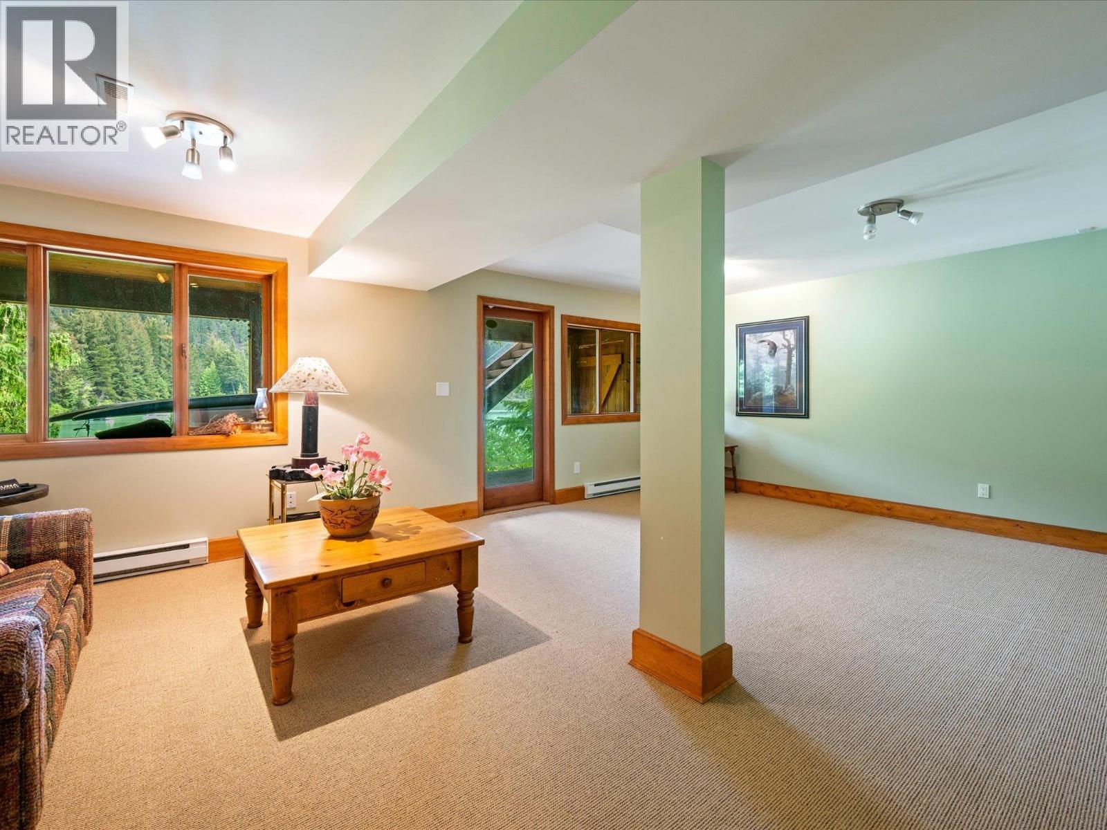 9297 LAKESHORE DRIVE, Whistler