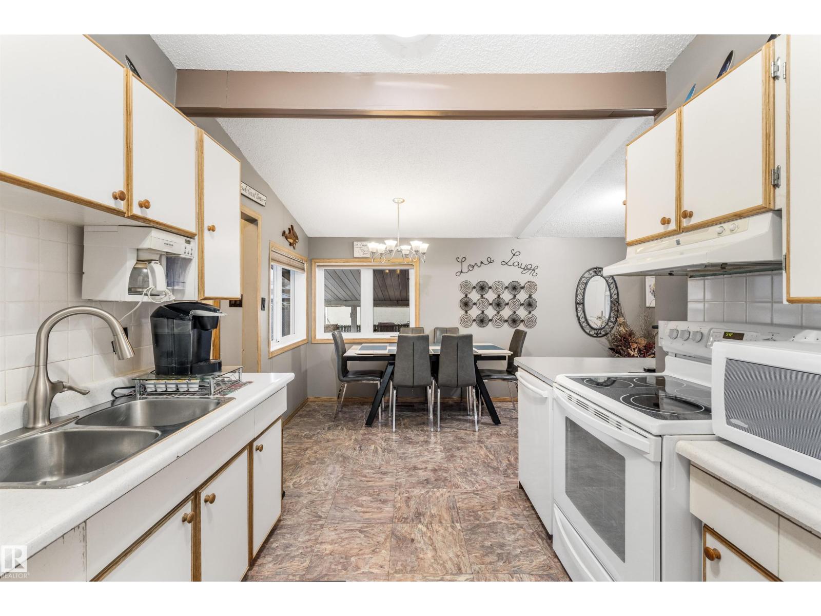 519 MCLEOD AV, Spruce Grove