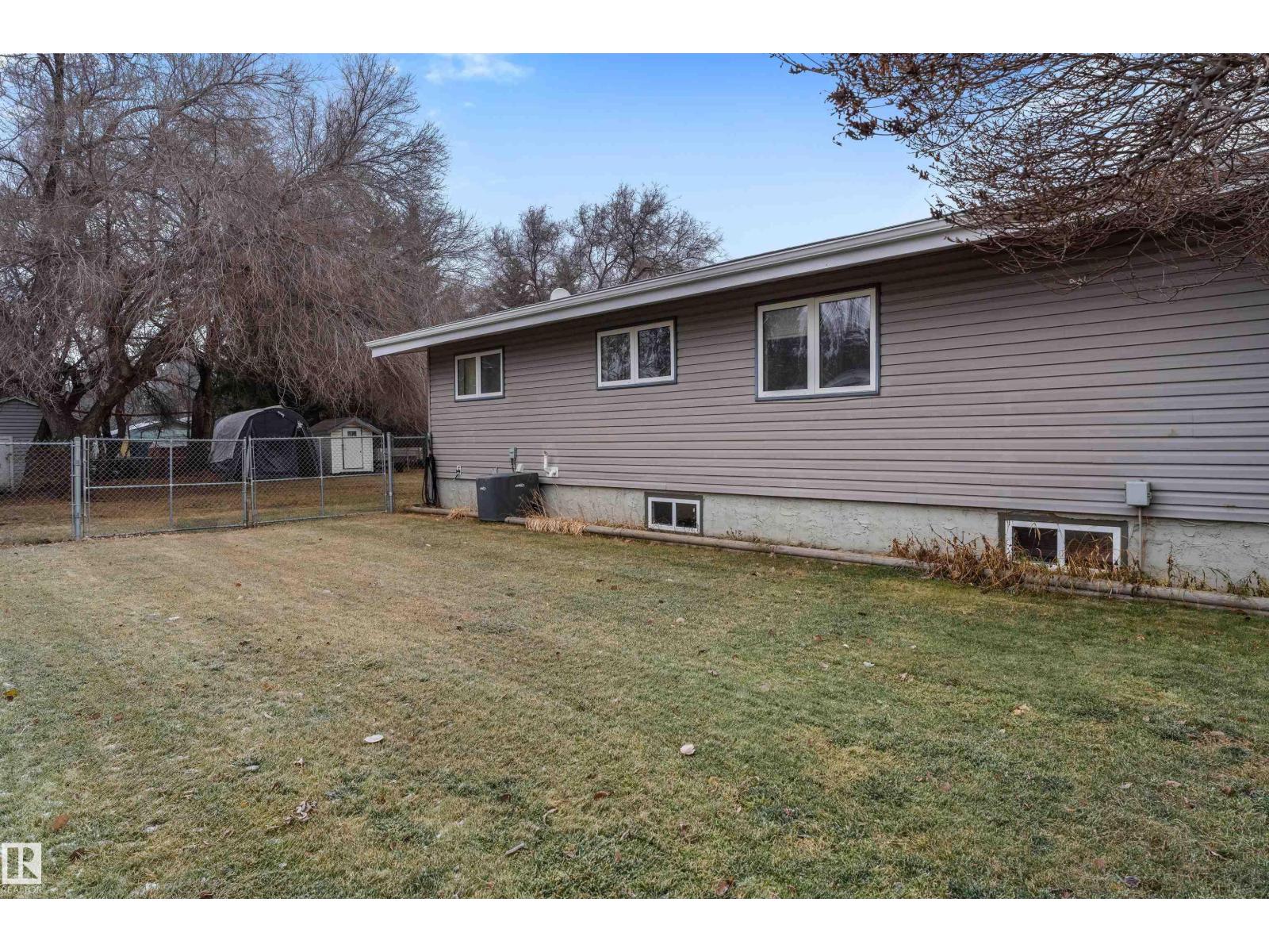 519 MCLEOD AV, Spruce Grove