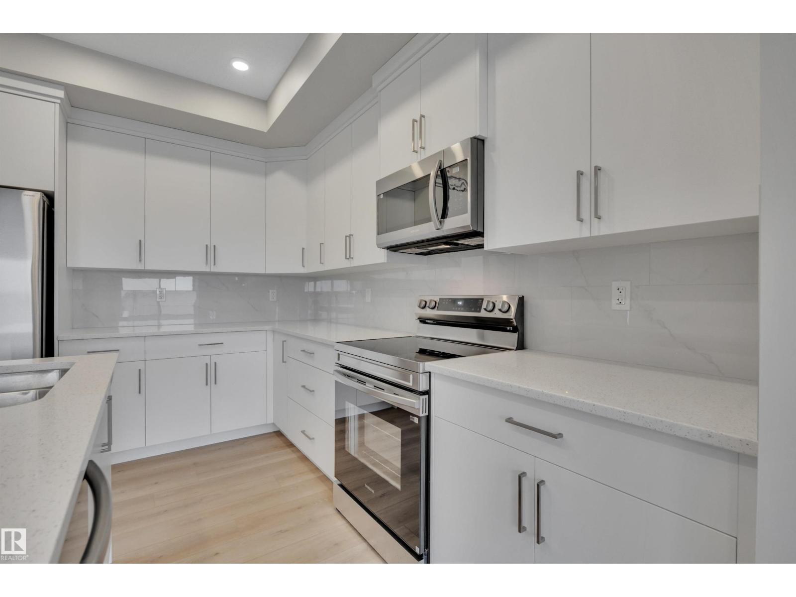 827 ROWAN CL SW, Edmonton