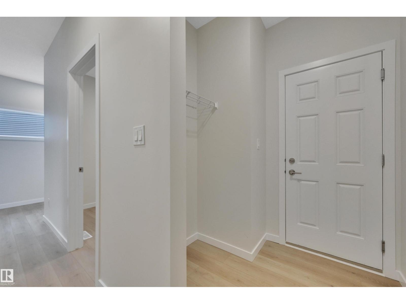 827 ROWAN CL SW, Edmonton