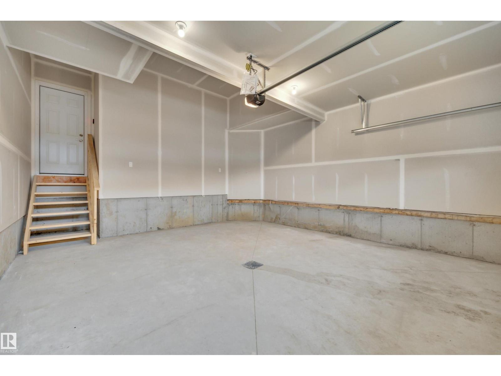 827 ROWAN CL SW, Edmonton