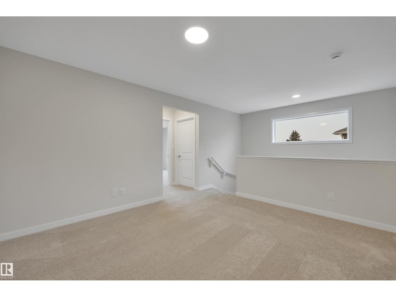 827 ROWAN CL SW, Edmonton