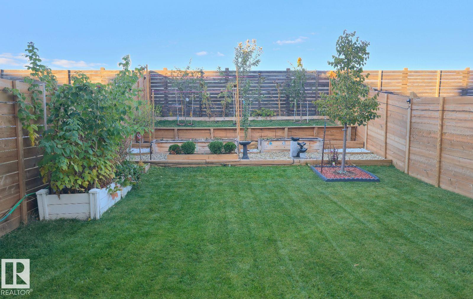 1758 KEENE CR SW, Edmonton