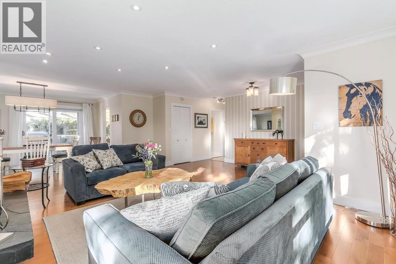 3129 PRINCESS AVENUE, North Vancouver