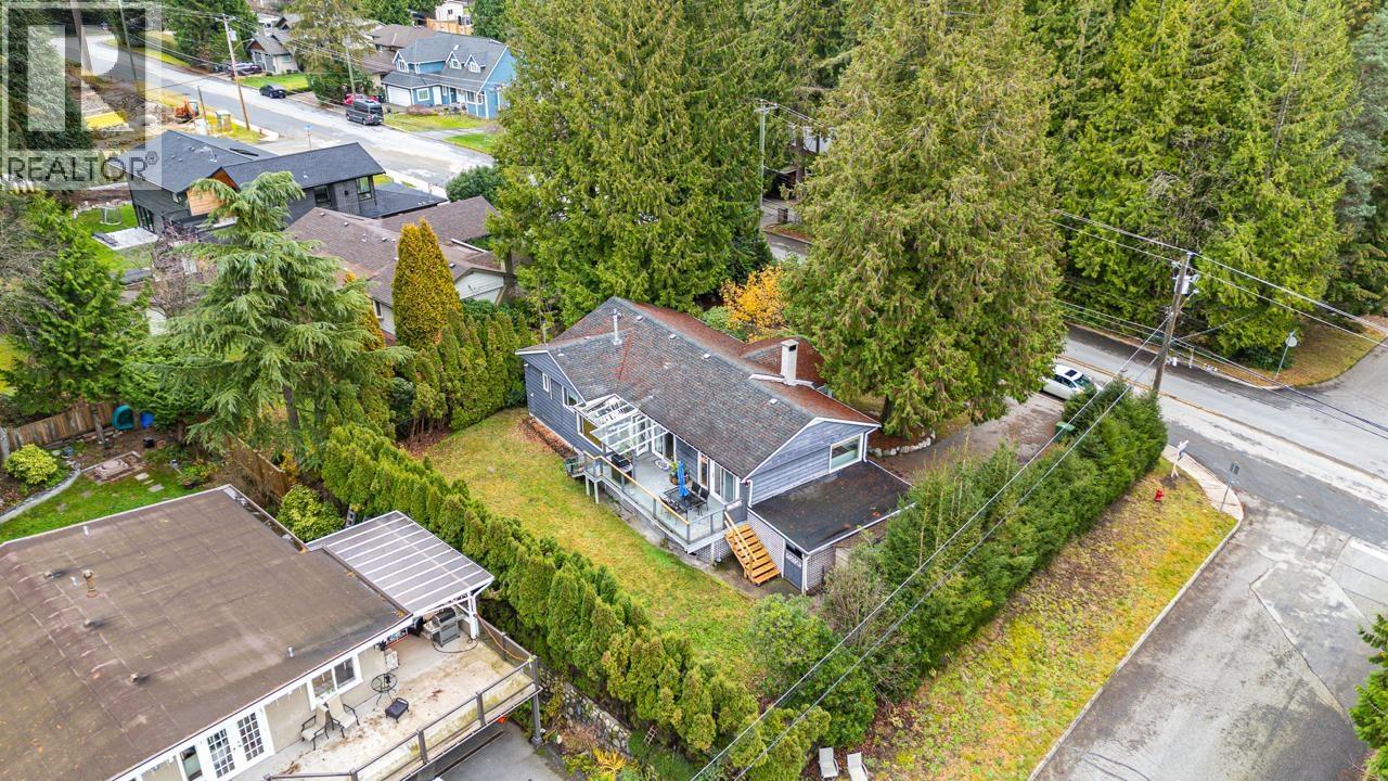3129 PRINCESS AVENUE, North Vancouver