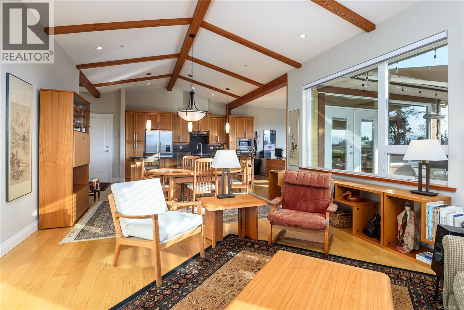 641 3666 Royal Vista Way, Courtenay