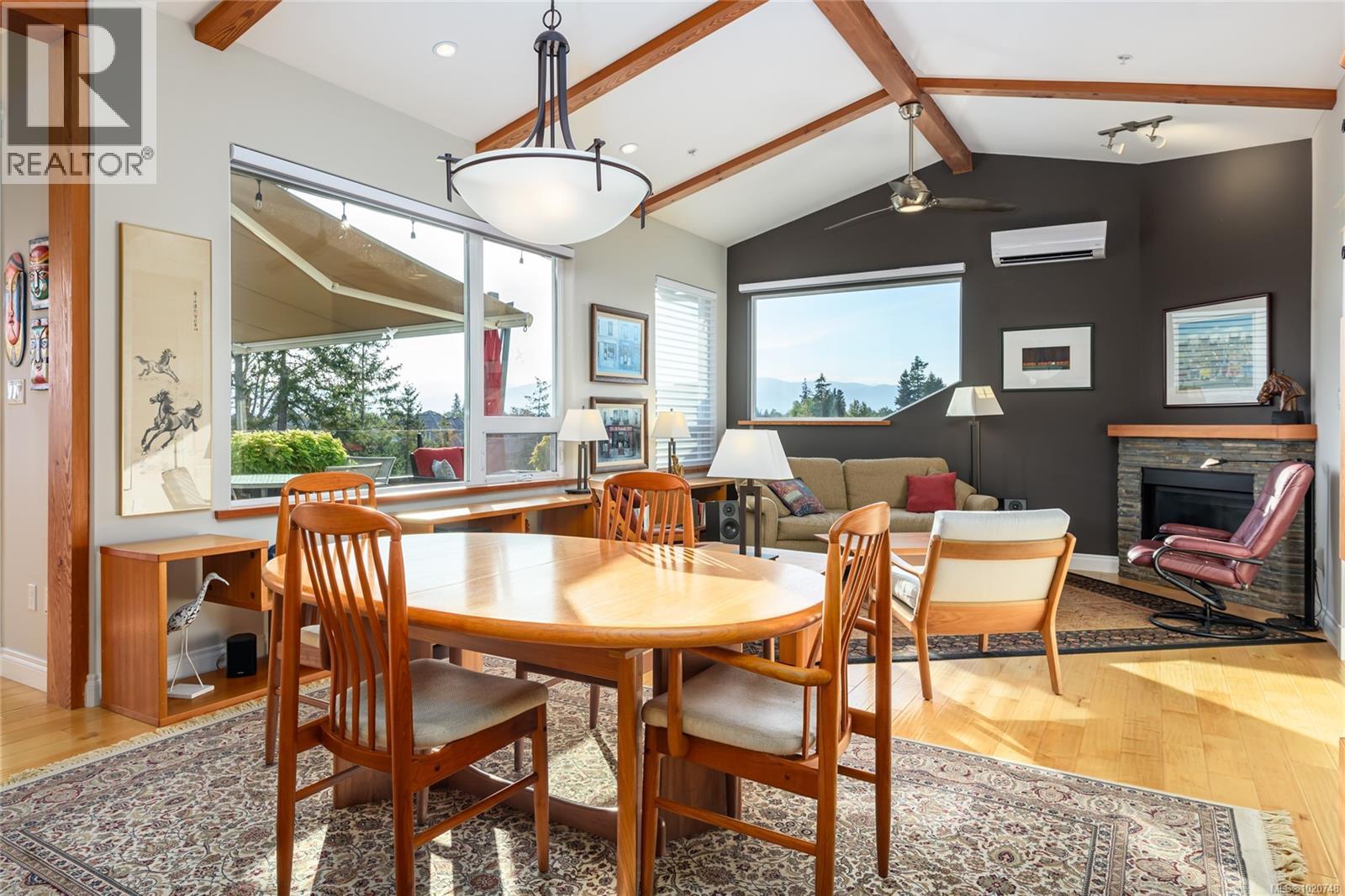 641 3666 Royal Vista Way, Courtenay