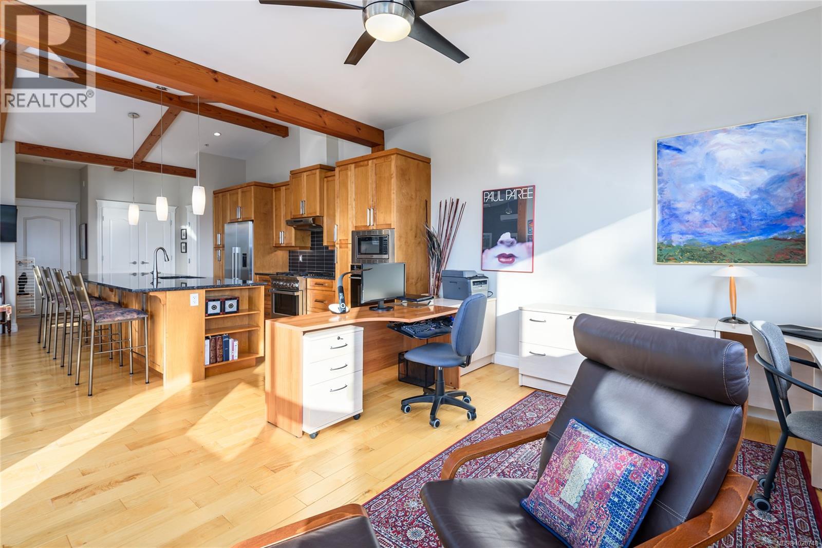 641 3666 Royal Vista Way, Courtenay