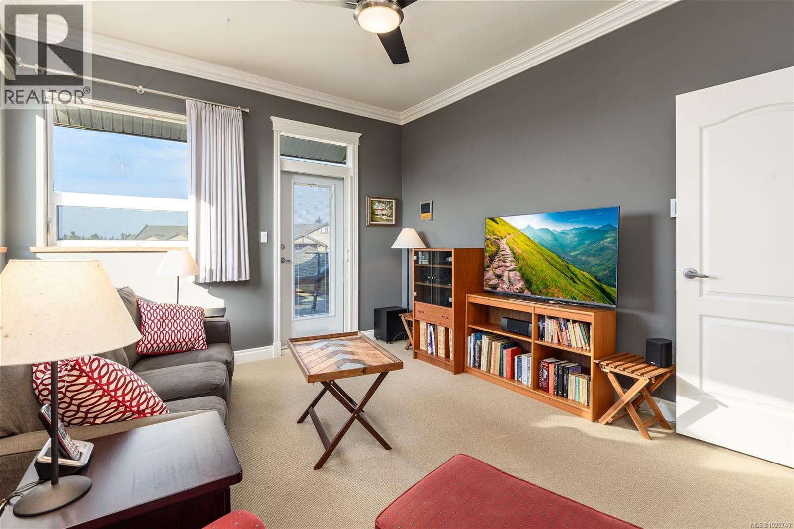 641 3666 Royal Vista Way, Courtenay