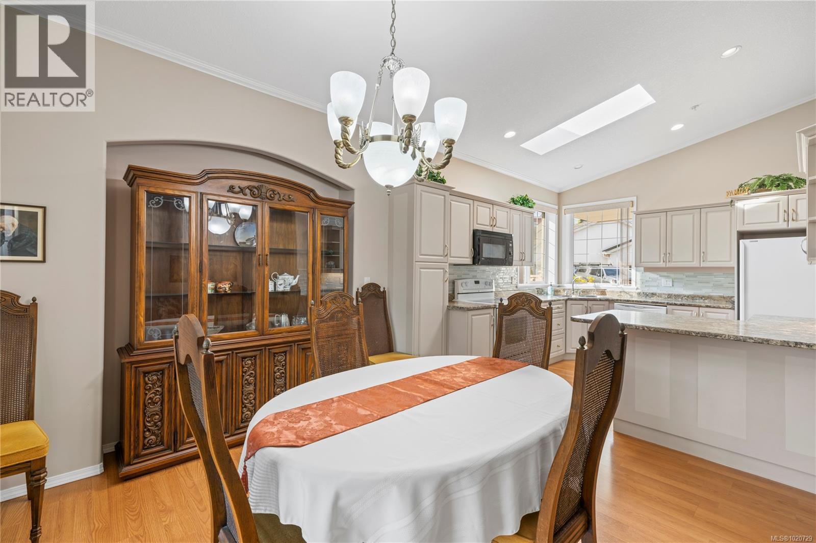 6144 Saturna Ave, Nanaimo