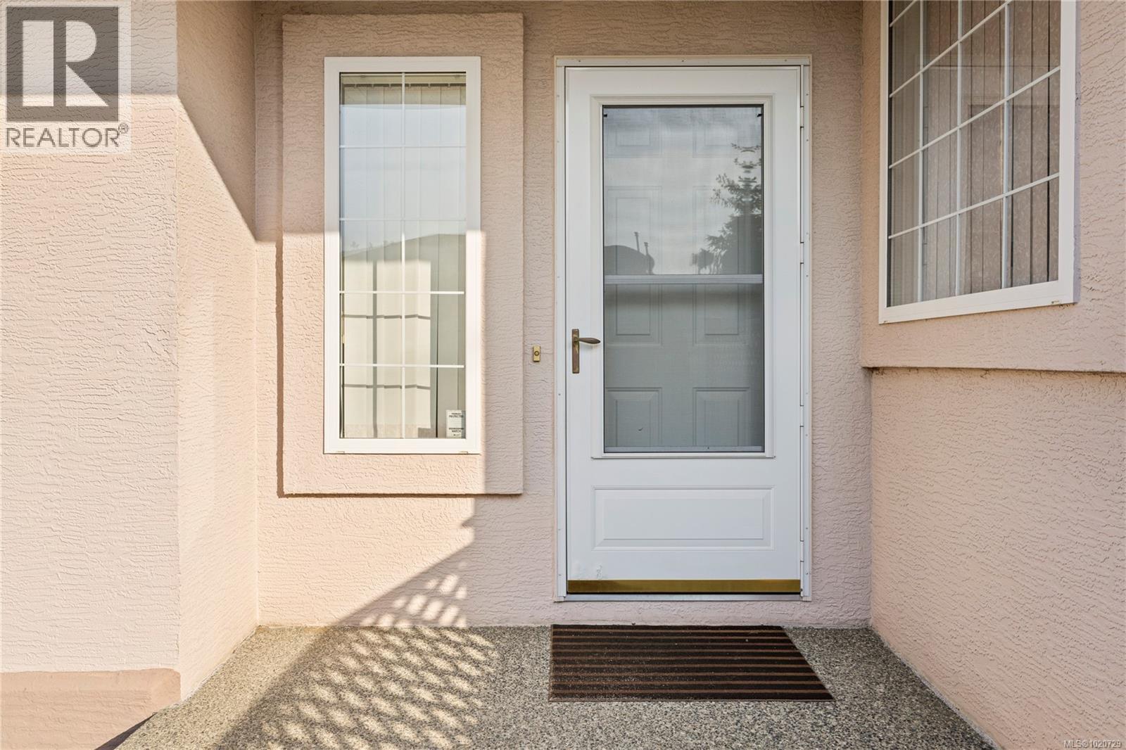 6144 Saturna Ave, Nanaimo