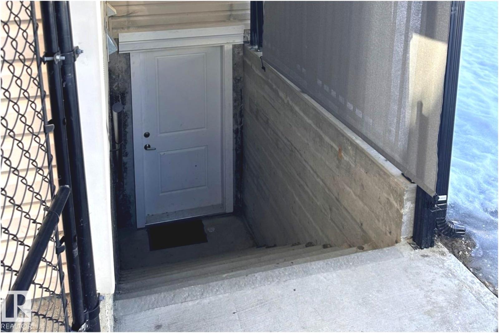 4748 154 AV NW, Edmonton