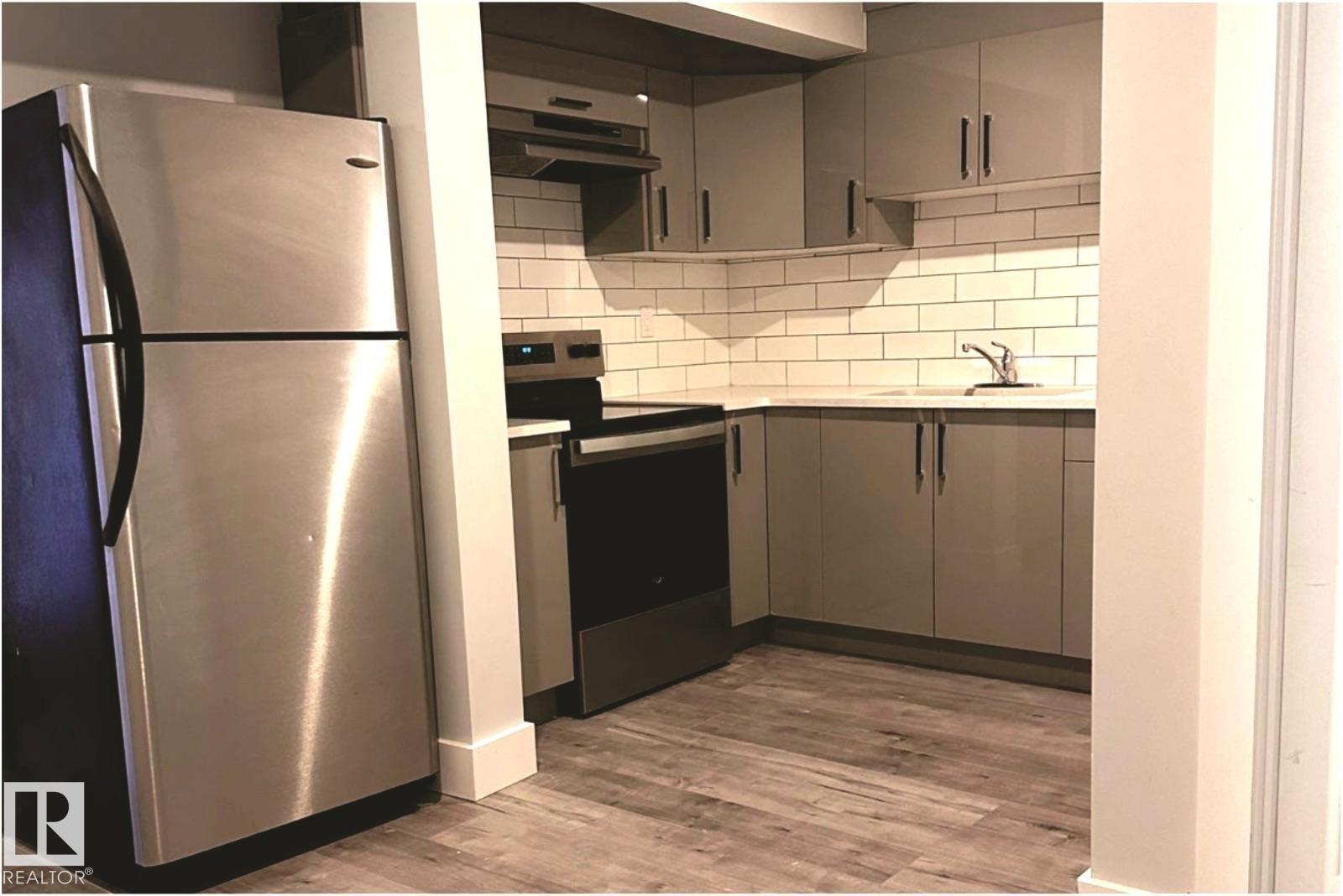 4748 154 AV NW, Edmonton