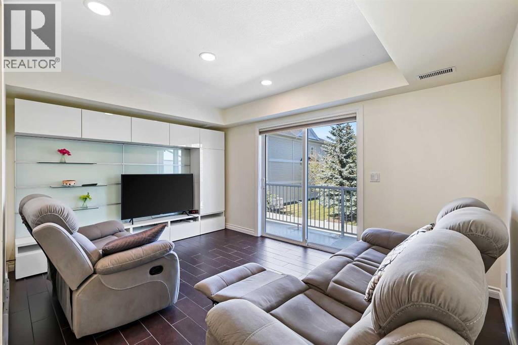 Single Family House for Sale in  Chaparral Ridge Park SE Chaparral Calgary 