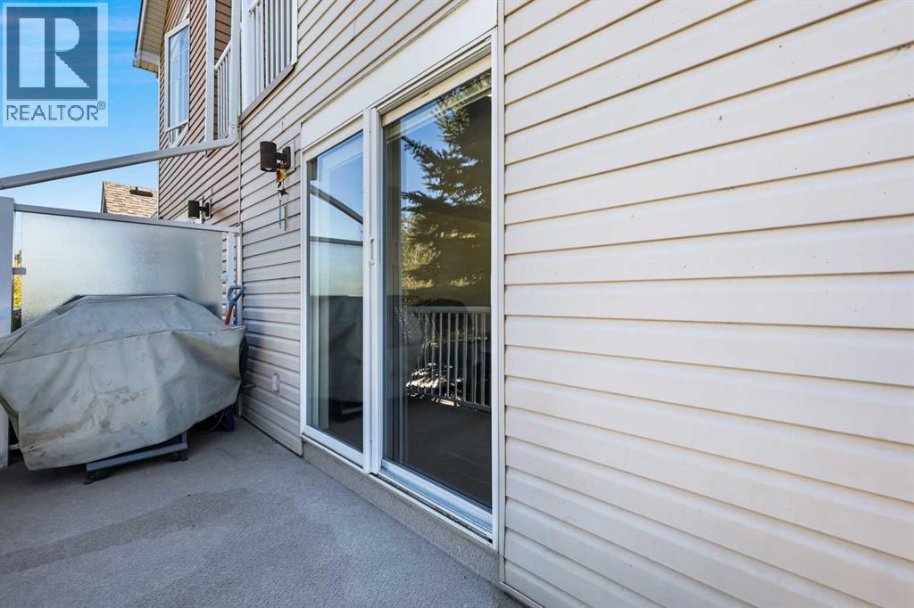 Single Family House for Sale in  Chaparral Ridge Park SE Chaparral Calgary 