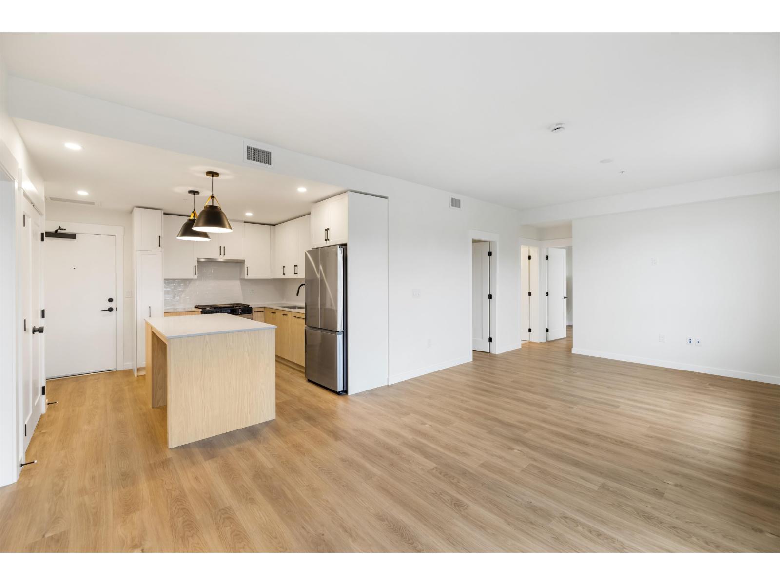 601 27218 ALDERGROVE TOWN CENTRE DRIVE, Langley