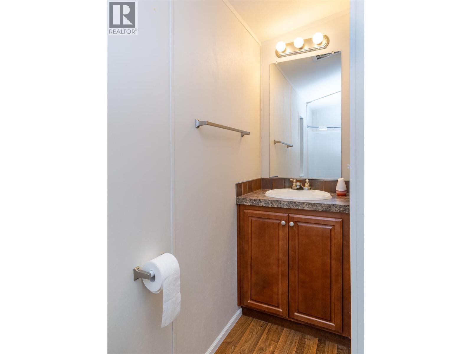 7 5581 Mayfair Road, Salmon Arm