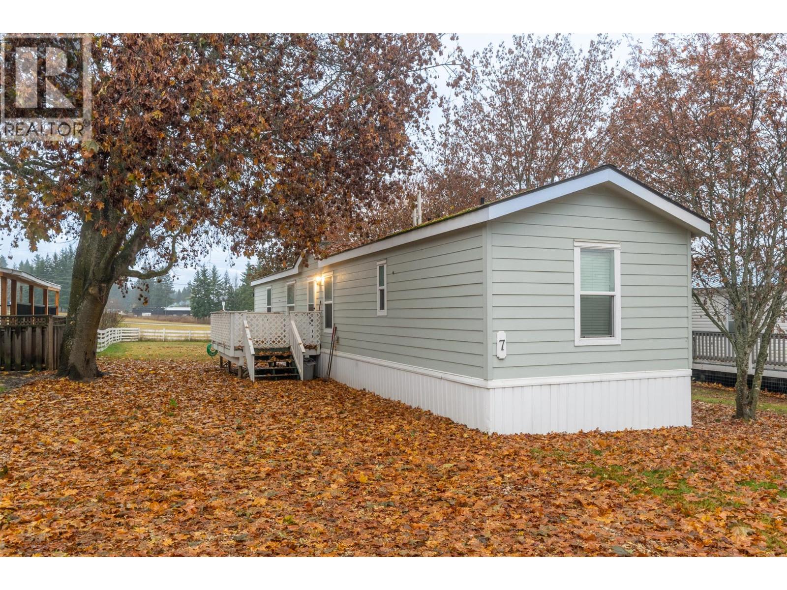 7 5581 Mayfair Road, Salmon Arm