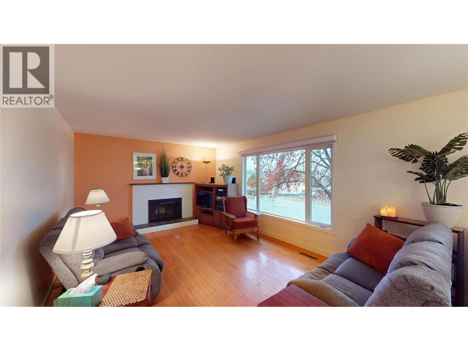 312 18th Avenue S, Cranbrook