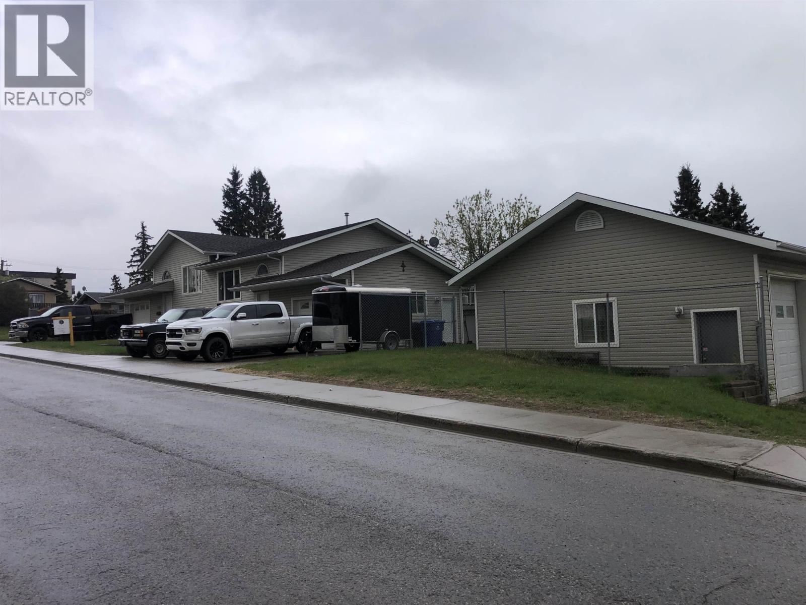 8703-8707 89 AVENUE, Fort St. John